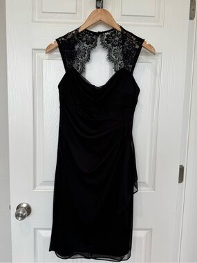 Black Lace Detail Evening Cocktail Dress Light Stretch Draping Size 4